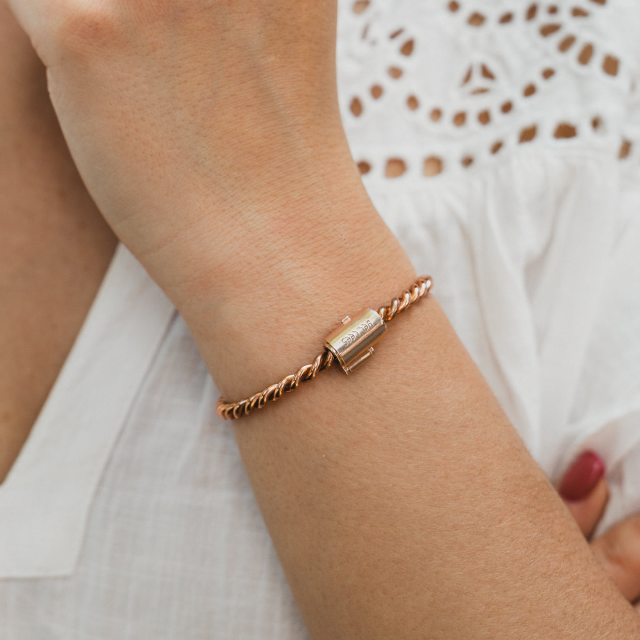 Copper tensor bracelet in rose gold color - <tc>cubit</tc> Royal (144 MHz)