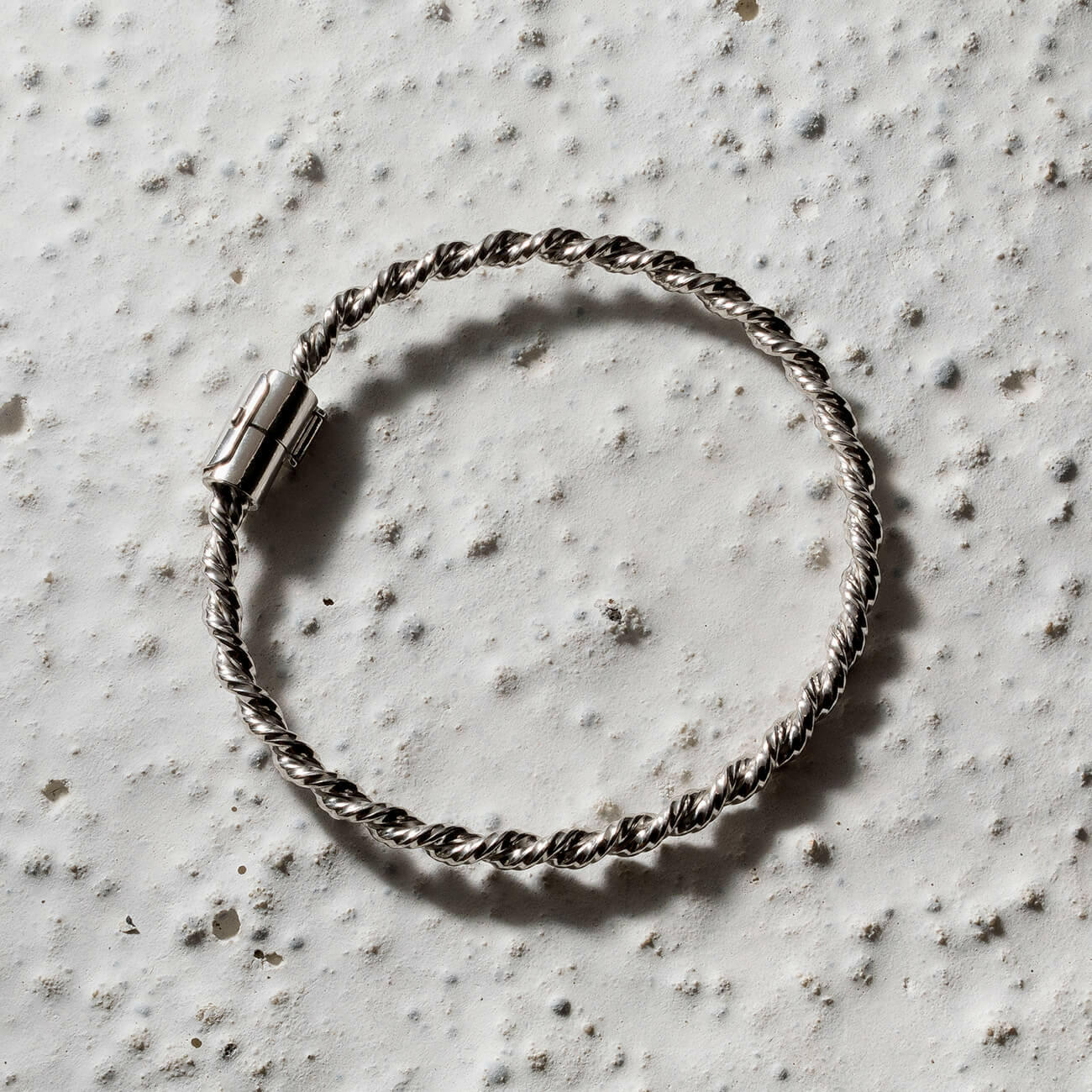 Srebrna bransoletka tensorowa - Amulet ochronny ze srebra próby 925 - Kubit Królewski.