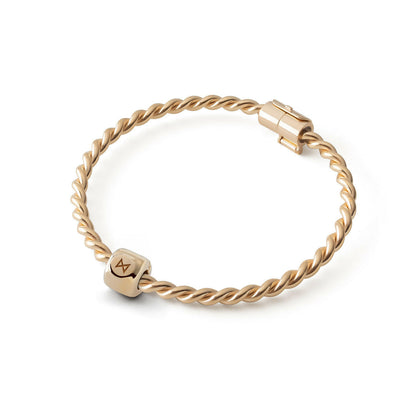 Charms z runą Dagaz (ᛞ) Pozłacany – amulet światła i przemiany - Mosiądz