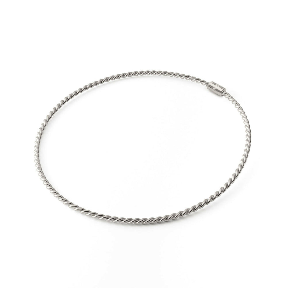 Silver-colored copper tensor choker necklace – <tc>cubit</tc> Royal (144 MHz)