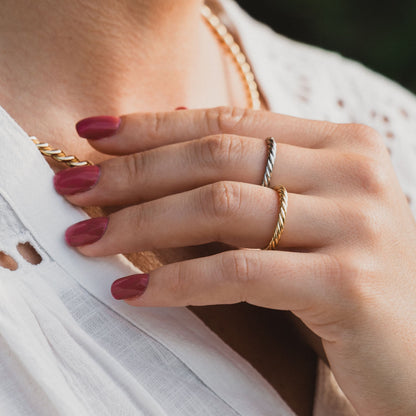 Anillo tensor de plata bañada en oro - Amuleto protector