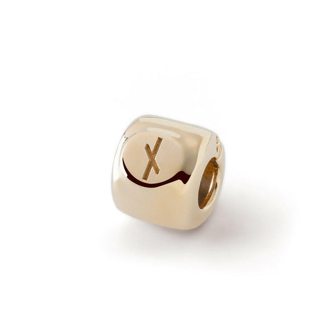 Charm con la runa Nauthiz (ᚾ) Bañado en oro - amuleto de paciencia y determinación - Latón